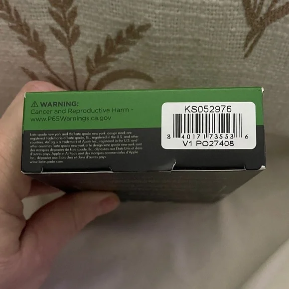 Kate Spade Leopard AirTag Case by Kate Spade New in Box - Picture 3 of 5